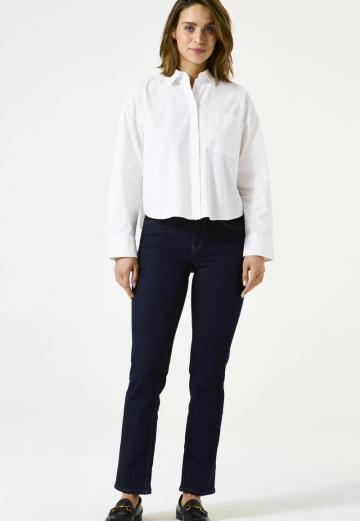 Прямые джинсы