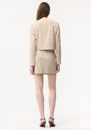 Короткая куртка