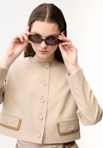 Короткая куртка