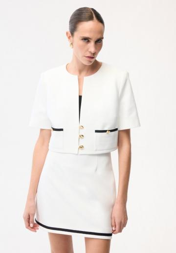 Короткий блейзер