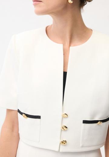 Короткий блейзер