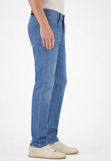 Узкие джинсы