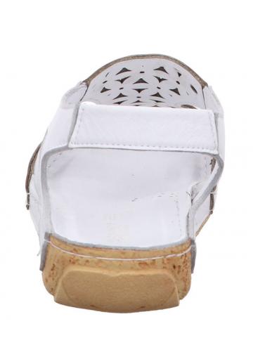 Босоножки на танкетке