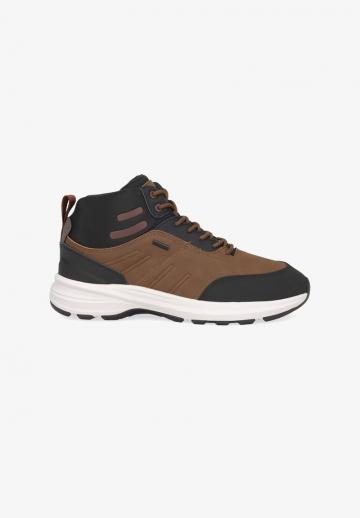 Ботинки на шнуровке