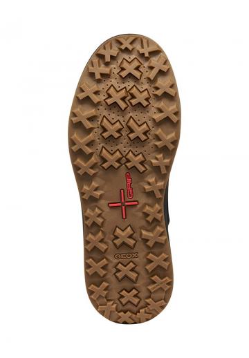 Ботинки на шнуровке