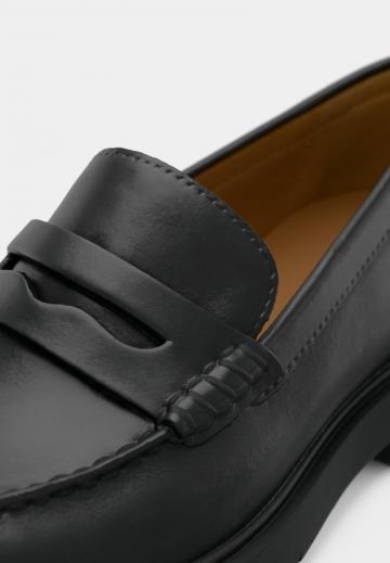 Полуботинки