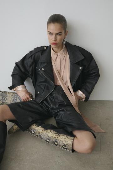 Байкерская куртка