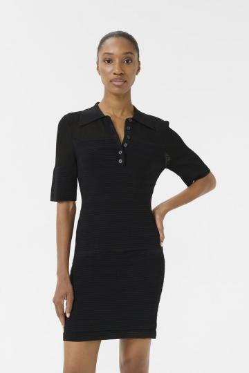 Вязаное платье