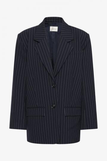 Длинный блейзер