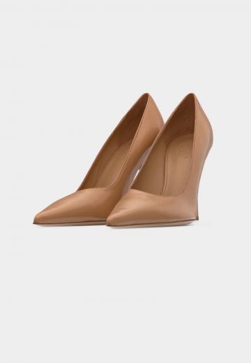 Туфли на высоком каблуке