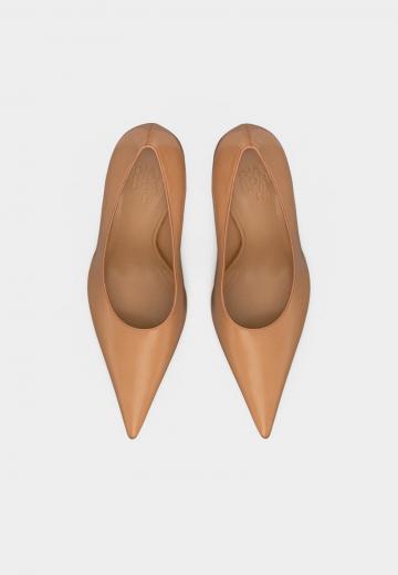 Туфли на высоком каблуке