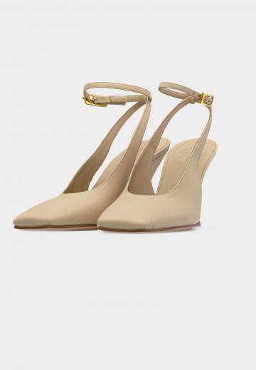 Туфли на танкетке