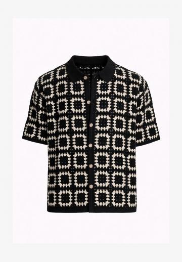 Рубашка с коротким рукавом