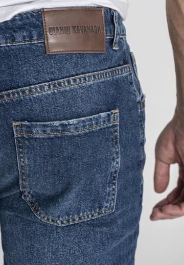 Прямые джинсы