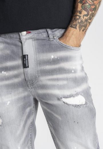 Узкие джинсы