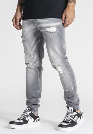 Узкие джинсы