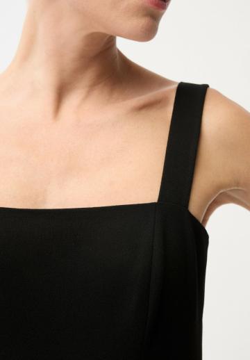 Платье футляр