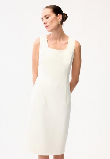 Платье футляр