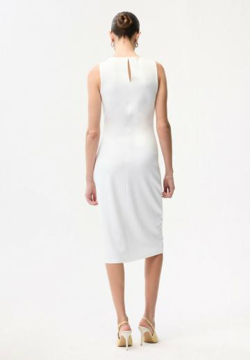 Платье футляр