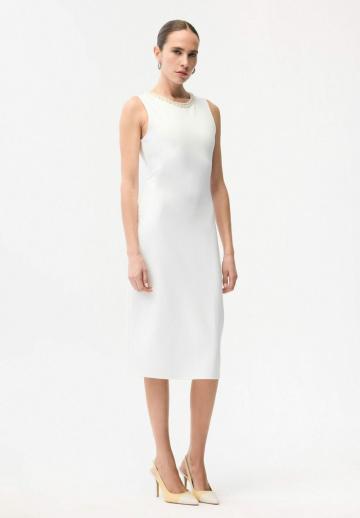 Платье футляр