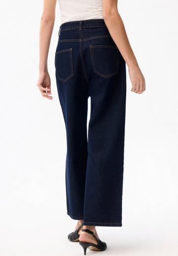 Клешеные джинсы
