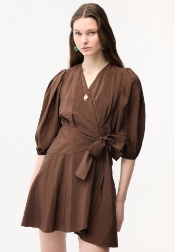 Короткое платье