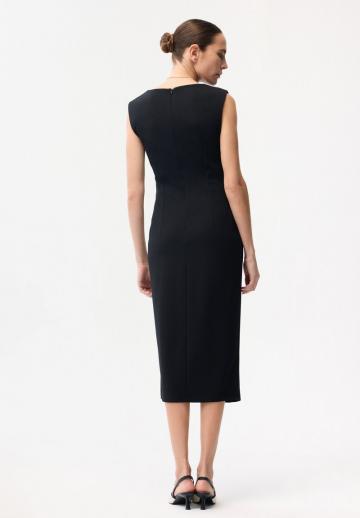 Платье футляр