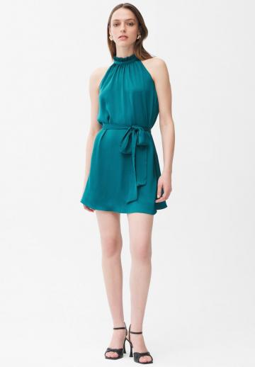 Короткое платье