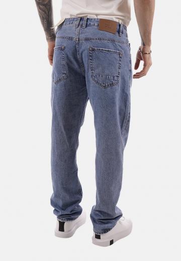 Свободные джинсы