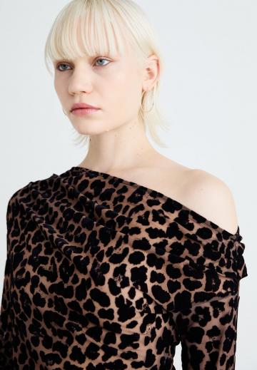 Топ на одно плечо