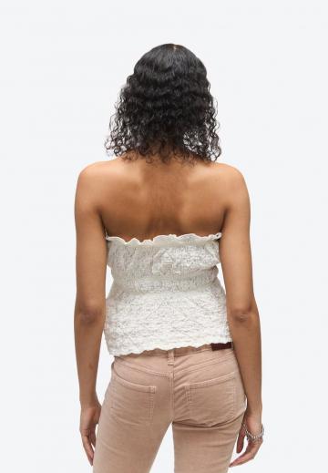 Топ без бретелек