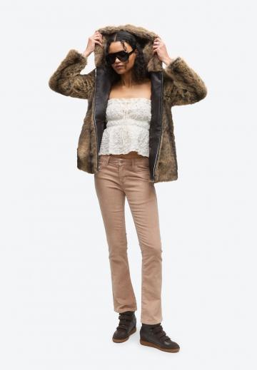 Топ без бретелек