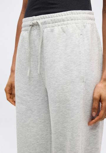 Спортивные штаны