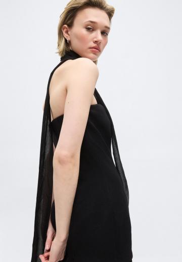 Платье без бретелек