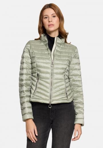 Зимняя куртка