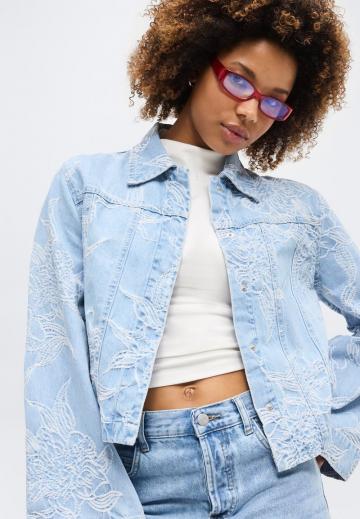 Джинсовая куртка