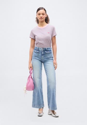 Клешеные джинсы