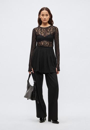 Кружевная блузка