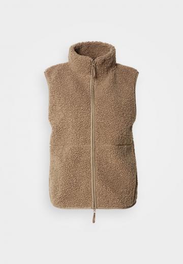 Флисовая куртка