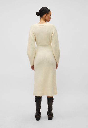 Вязаное платье