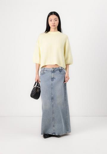 Пуловер с рукавом три четверти