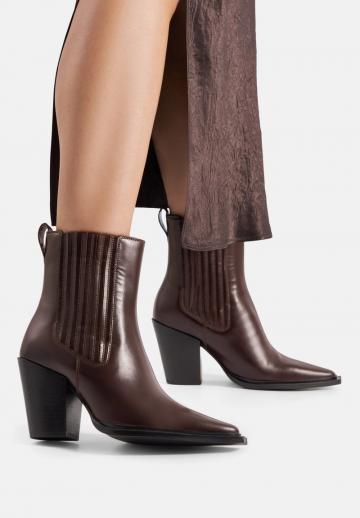 Ковбойские сапожки