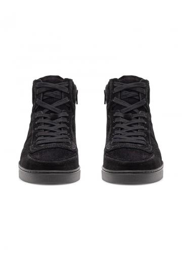 Ботинки на шнуровке