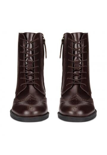 Ботинки на шнуровке