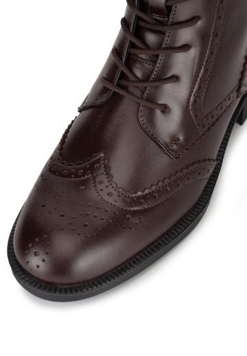 Ботинки на шнуровке