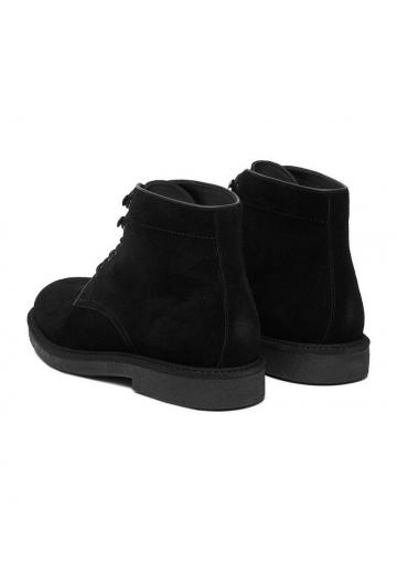 Ботинки на шнуровке