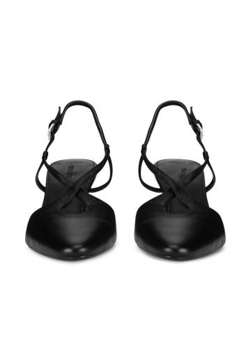 Туфли с ремешком