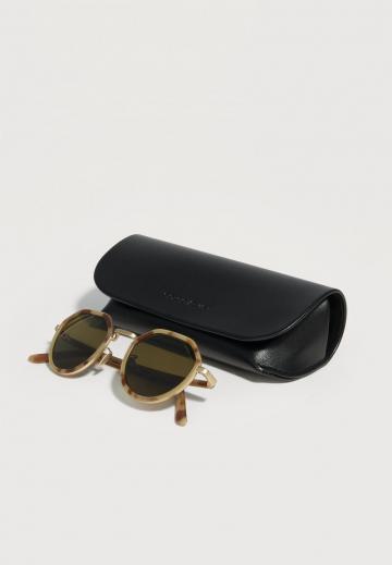 Солнечные очки