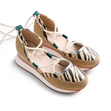 Туфли на шнуровке