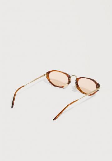 Солнечные очки